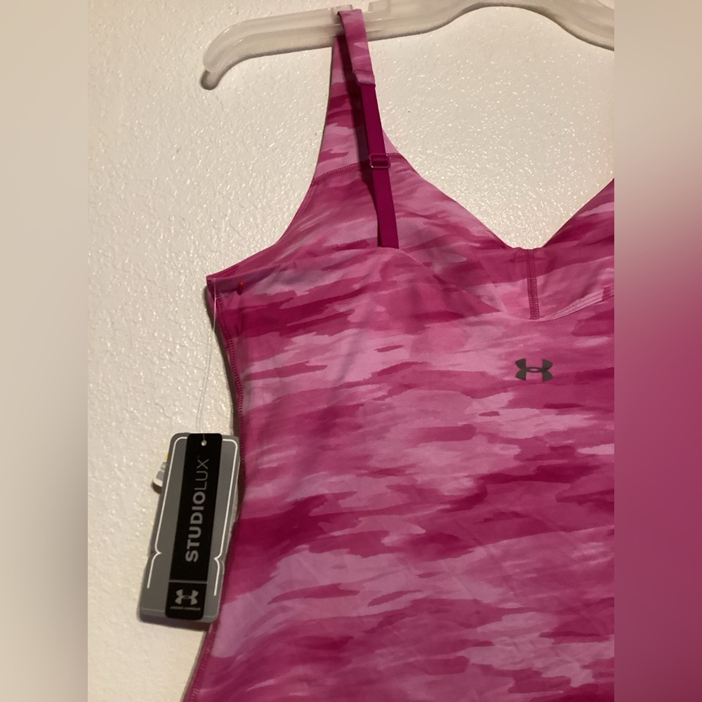 New Under Armour Tank Top - Picture 6 of 13